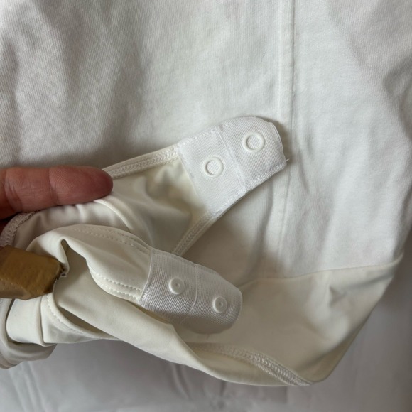 Lululemon Tshirt Bodysuit White Heavyweight Cotton Open Back Short Sleeve Medium - Picture 4 of 8